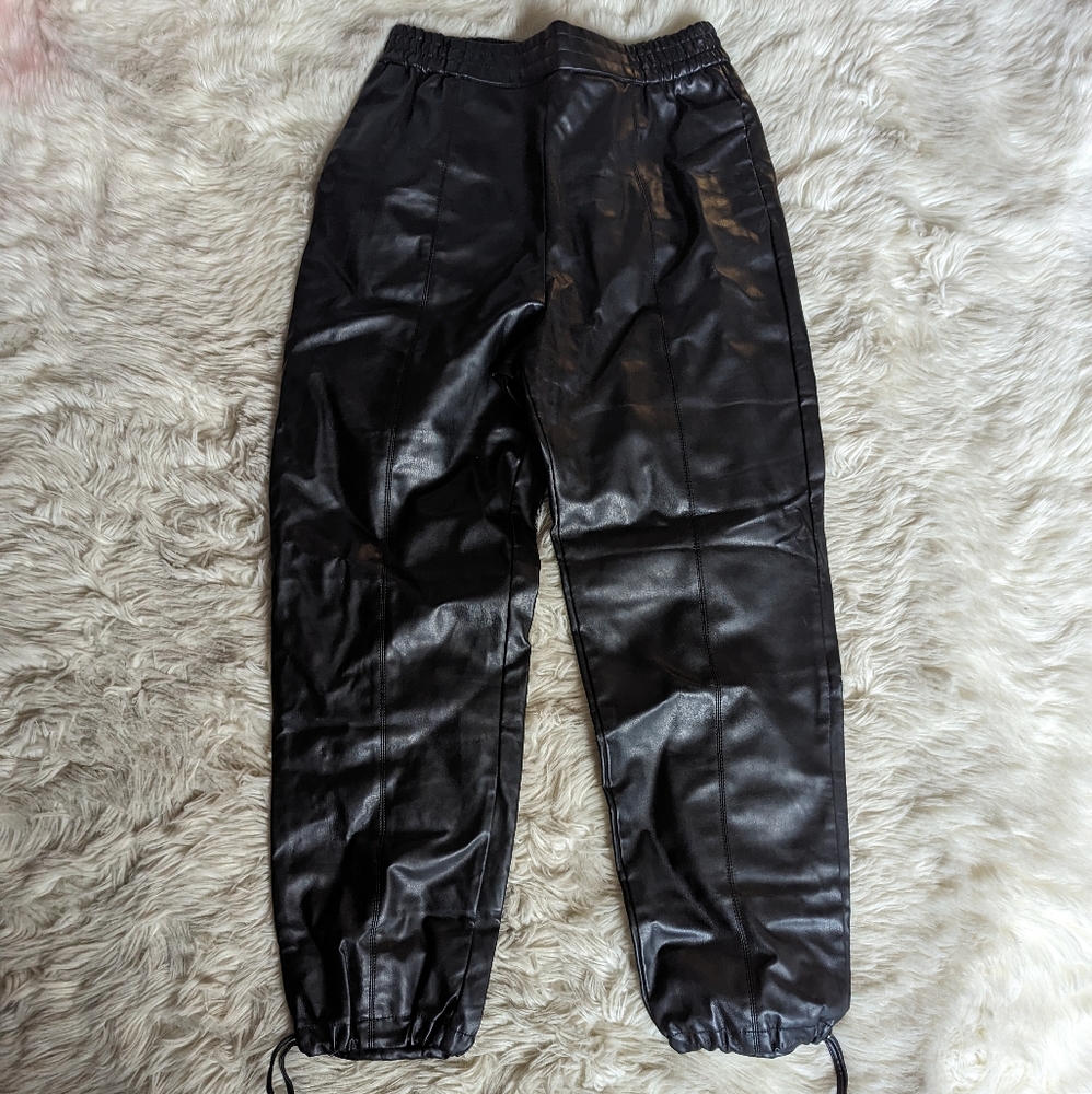 NWT Zara Faux Leather High Waisted Joggers - Picture 4 of 16